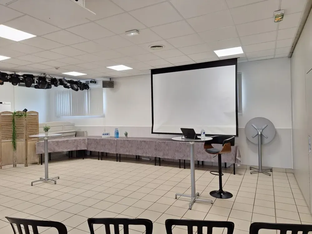 salle de séminaires (2)webp